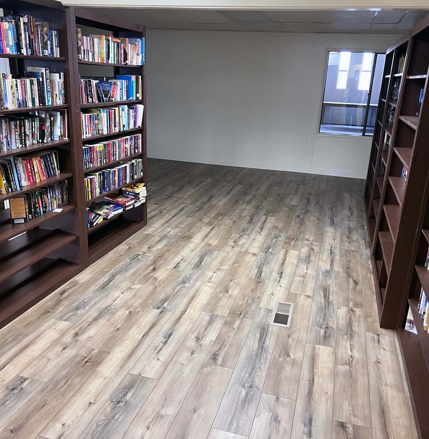 Photo Gallery of Twin Cedars Mobile Home Park in Lebanon, OR